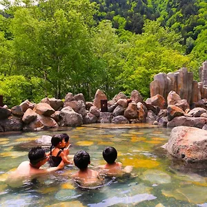 3* 传统日式旅馆 层云峡观光酒店
